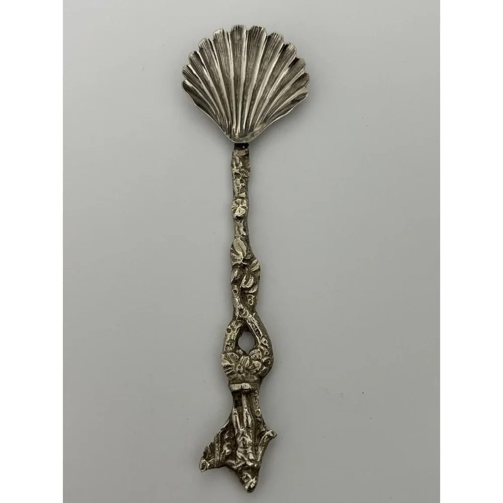 Vintage Souvenir Spoon Collectible Italy Montagnani Scalloped Shell